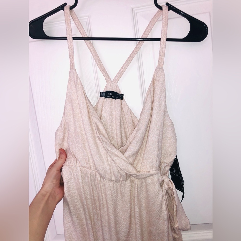 Volcom dress (Updated sizes) - Picture 7 of 15